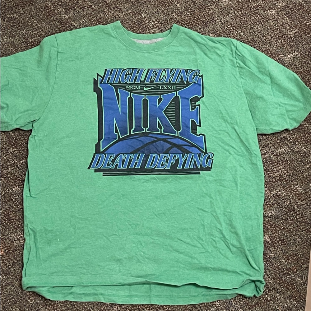 Vintage Nike graphic t